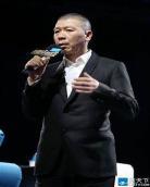 我看你有戏成龙受人进成家班唱歌1|我看你有戏成龙打拳